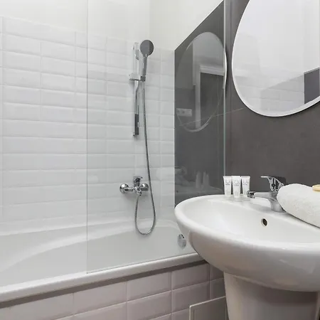 Jasny Z Parkingiem Glowne W Gdansku By Renters דירה גדנסק