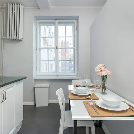 Jasny Z Parkingiem Glowne W Gdansku By Renters *