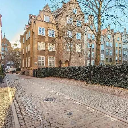 Jasny Z Parkingiem Glowne W Gdansku By Renters גדנסק