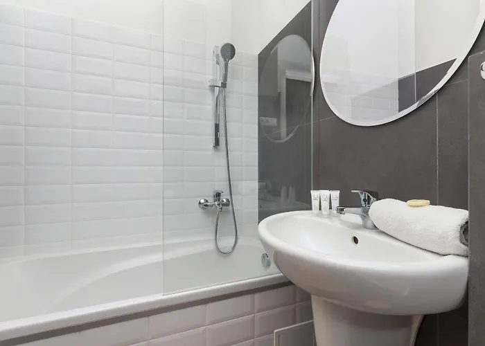 Jasny Z Parkingiem Główne W Gdańsku By Renters Apartamento Gdańsk